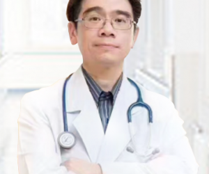 查雅思医生（Dr.Chaisuk Jiwathanaporn）